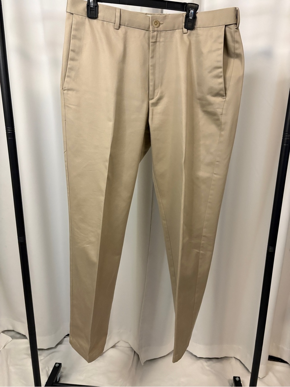 Haggar Pleated Chinos in Khaki Tan